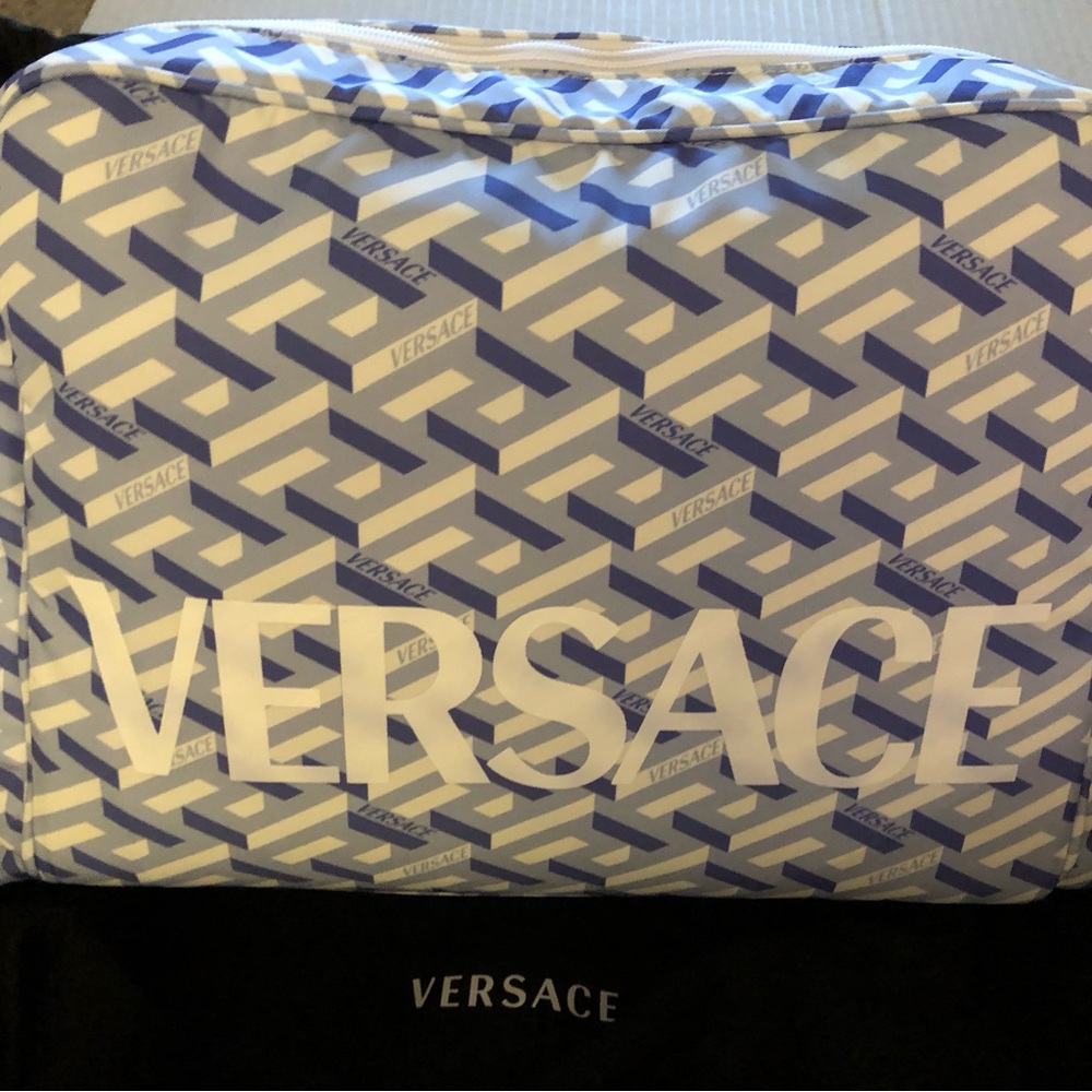 Authentic Versace Monogram Shoulder Bag - Picture 5 of 10